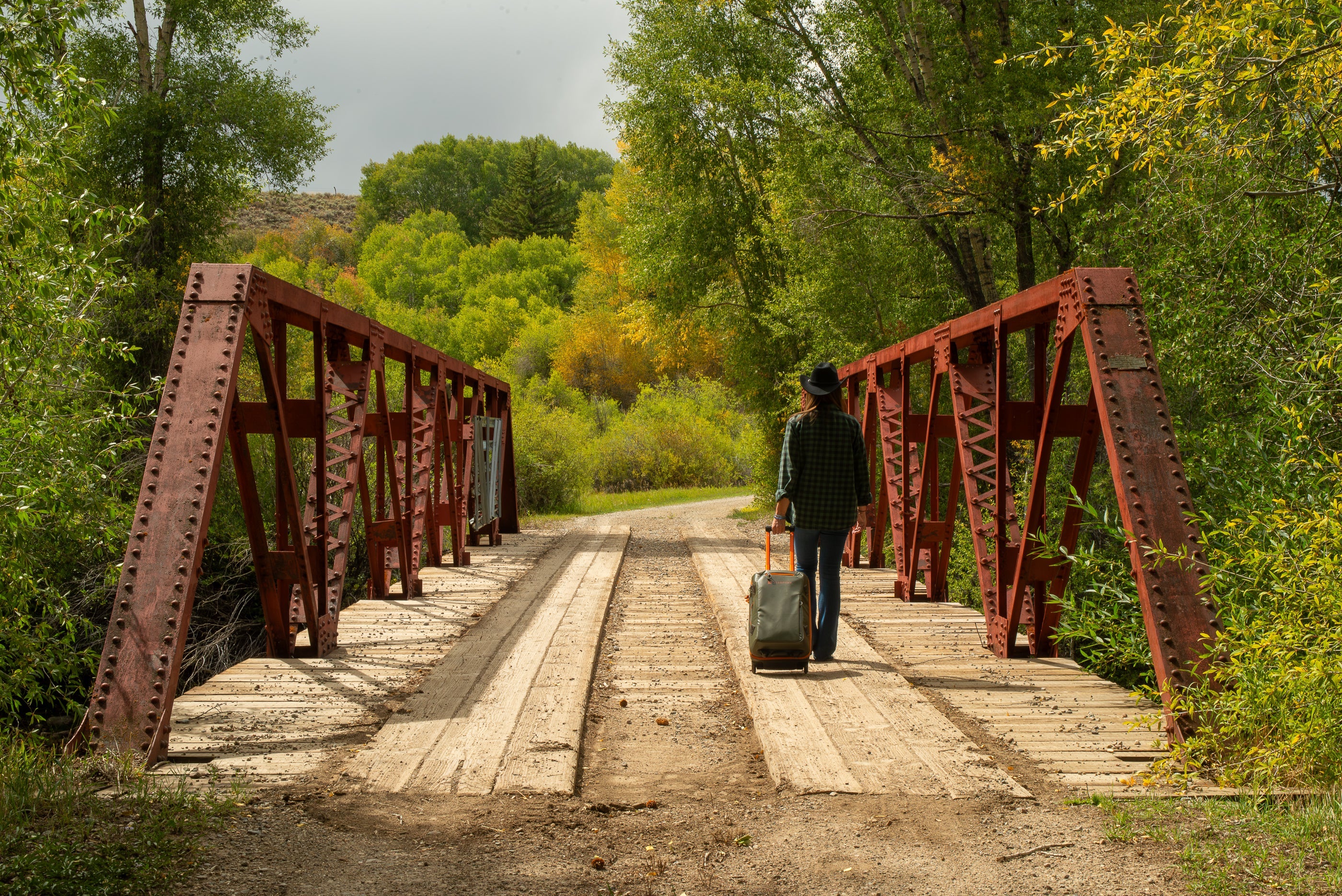 Stormshadow Rolling Carry-On - Feather Craft Fly Fishing