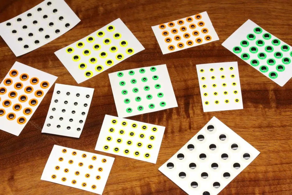 Fluorescent Fly Eyes by Hareline Dubbin