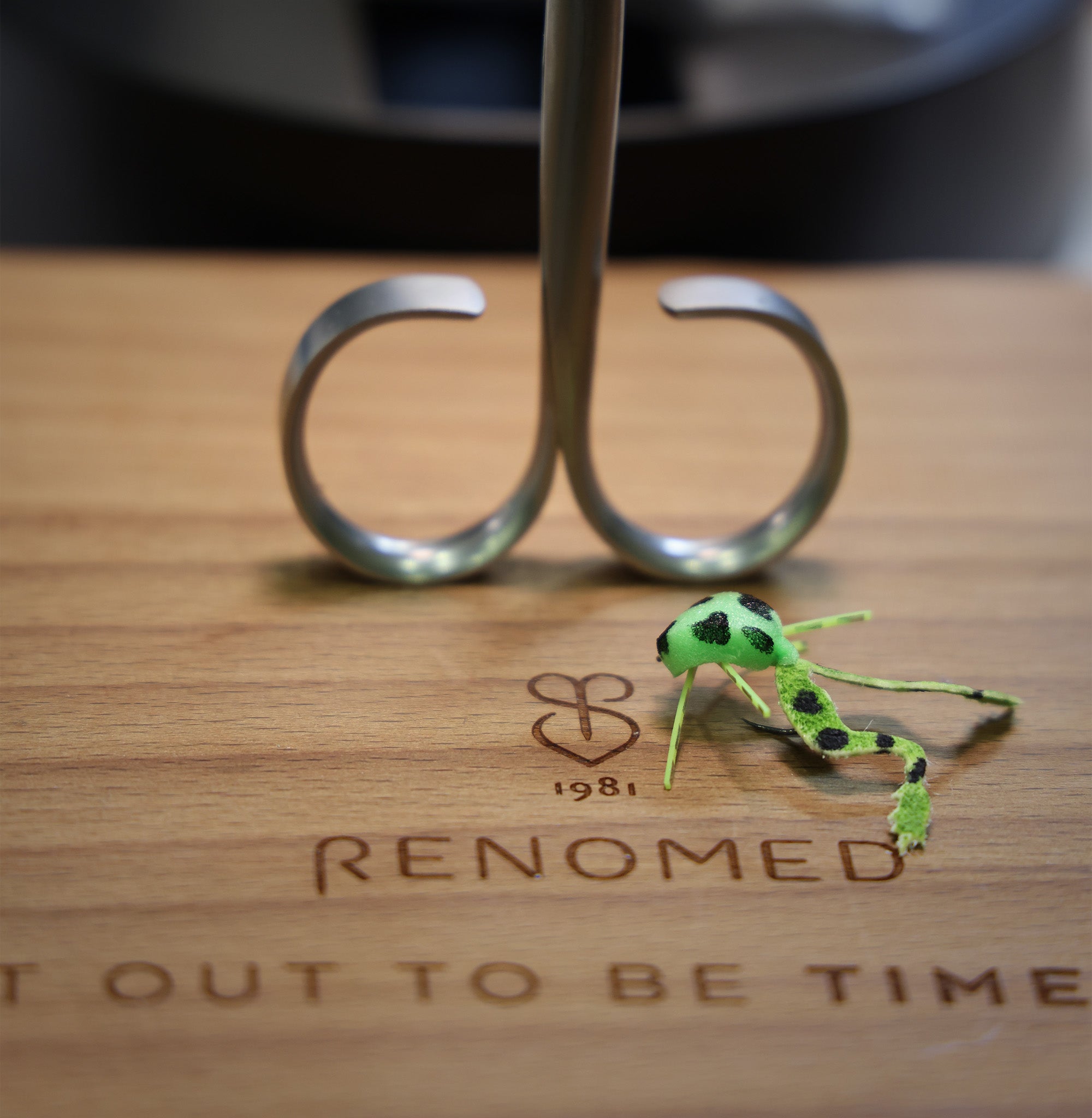 The Cutting Edge: A Fly Tyer's Guide to Scissors